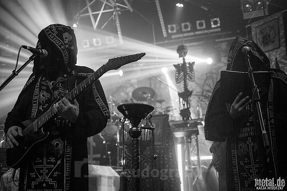 Batushka by Krzysztof Drabikowski